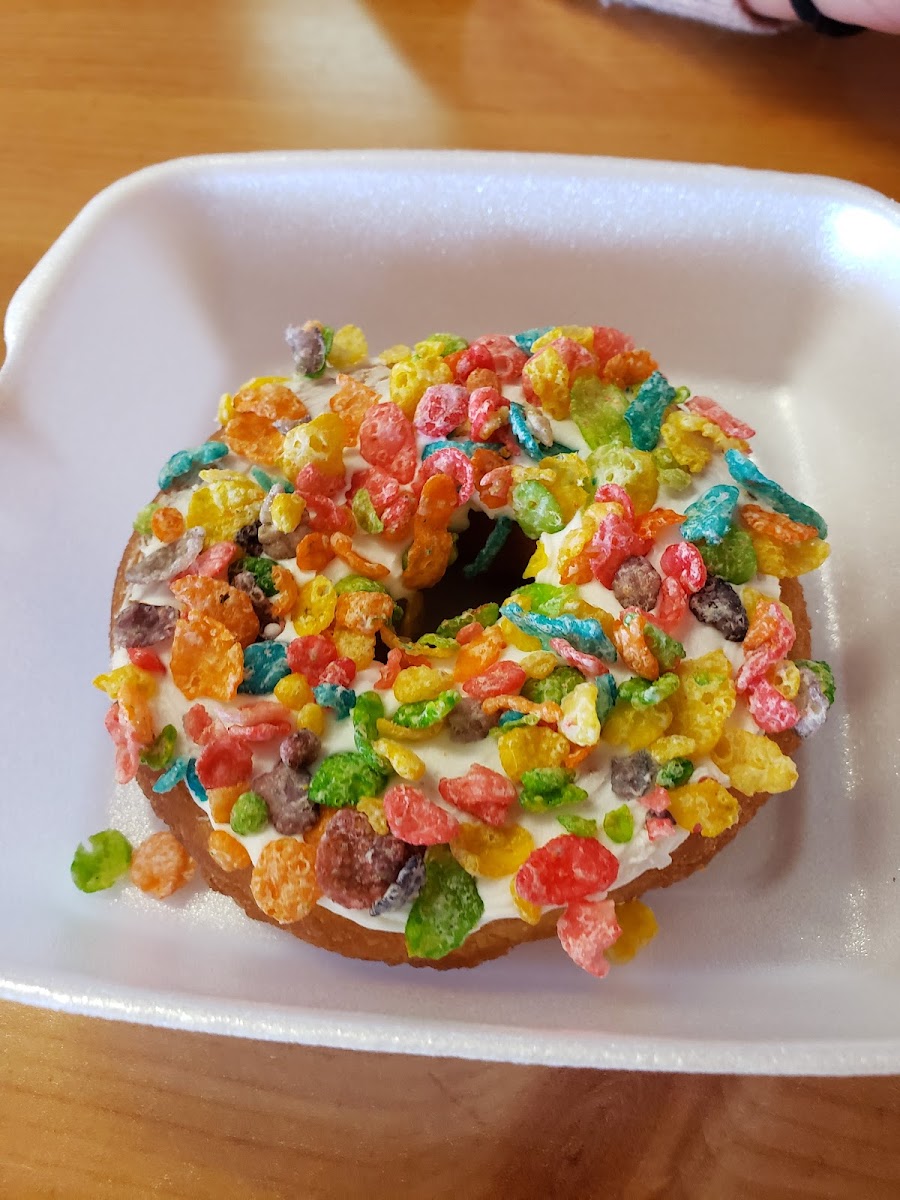Hot N Sweet Coffee And Donut Shop-10